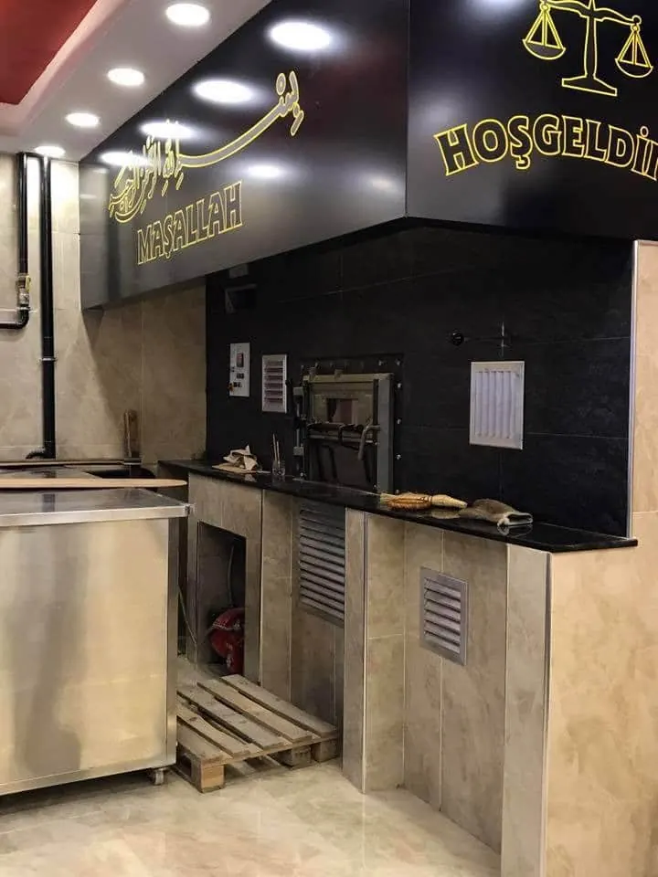 Restoranda doğalgaz sistemine geçirilmiş fırın bölümü